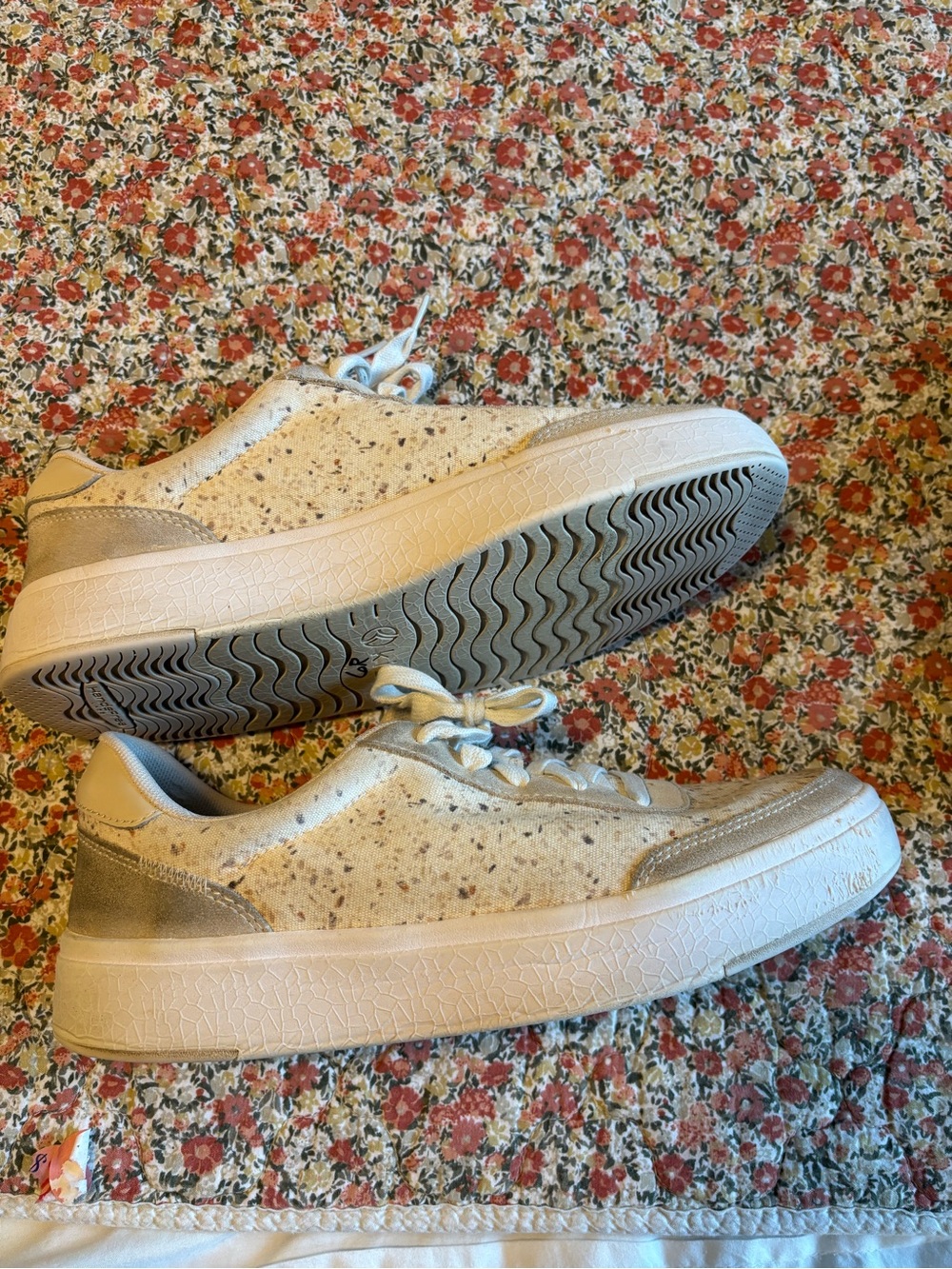 Men's Low-Top Speckled Casual Sneakers — Beige